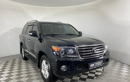 Toyota Land Cruiser 200, 2014 год, 4 568 000 рублей, 3 фотография