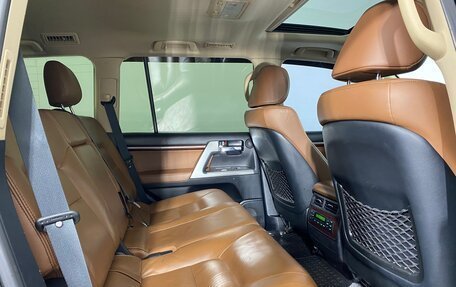 Toyota Land Cruiser 200, 2014 год, 4 568 000 рублей, 18 фотография