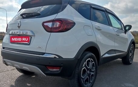 Renault Kaptur I рестайлинг, 2022 год, 2 000 000 рублей, 9 фотография