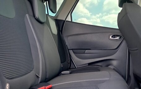 Renault Kaptur I рестайлинг, 2022 год, 2 000 000 рублей, 18 фотография