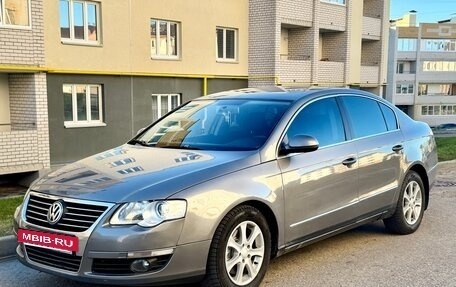 Volkswagen Passat B6, 2008 год, 699 999 рублей, 2 фотография