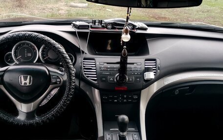 Honda Accord VIII рестайлинг, 2010 год, 880 000 рублей, 6 фотография