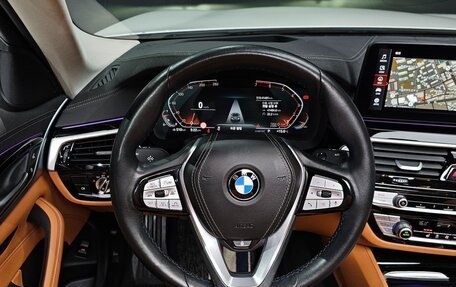 BMW 5 серия, 2022 год, 3 260 000 рублей, 19 фотография