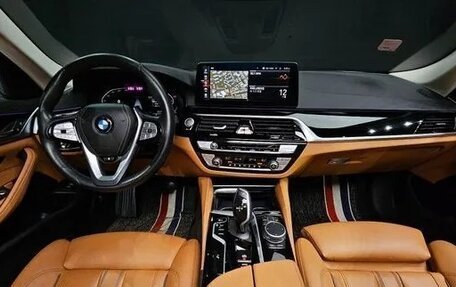 BMW 5 серия, 2022 год, 3 260 000 рублей, 10 фотография