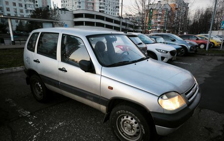 Chevrolet Niva I рестайлинг, 2004 год, 250 000 рублей, 2 фотография
