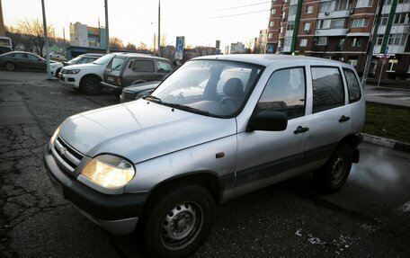 Chevrolet Niva I рестайлинг, 2004 год, 250 000 рублей, 3 фотография