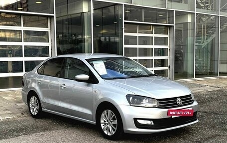 Volkswagen Polo VI (EU Market), 2017 год, 950 000 рублей, 3 фотография