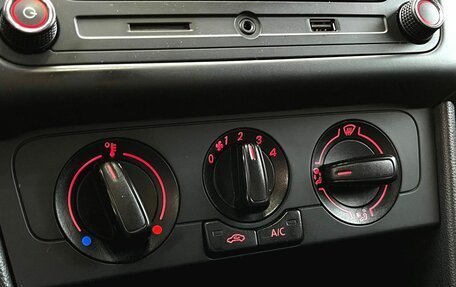 Volkswagen Polo VI (EU Market), 2017 год, 950 000 рублей, 11 фотография