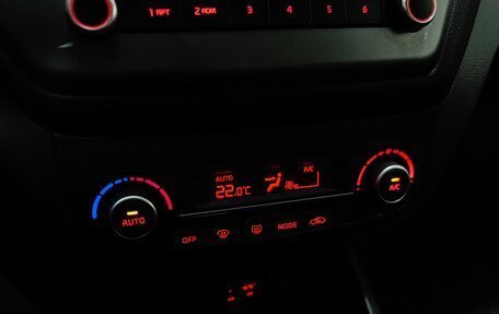 KIA Rio III рестайлинг, 2017 год, 949 000 рублей, 14 фотография