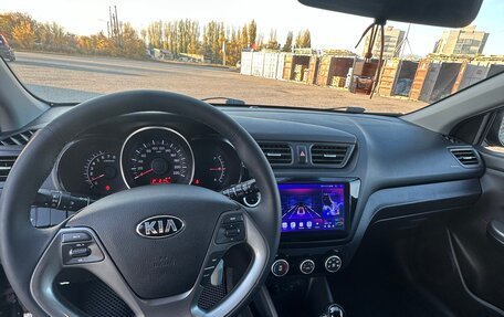 KIA Rio III рестайлинг, 2015 год, 1 050 000 рублей, 15 фотография