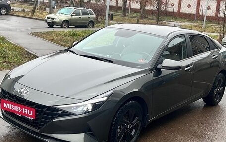 Hyundai Elantra, 2021 год, 2 760 000 рублей, 2 фотография