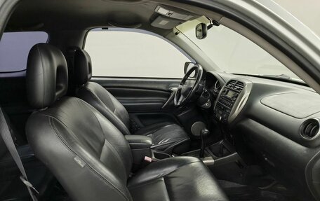 Toyota RAV4, 2003 год, 940 000 рублей, 9 фотография