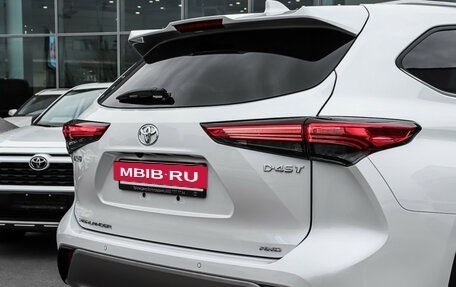 Toyota Highlander, 2024 год, 6 950 000 рублей, 23 фотография