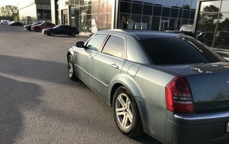 Chrysler 300C II, 2004 год, 600 000 рублей, 6 фотография