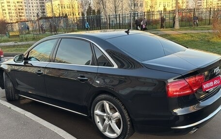 Audi A8, 2011 год, 1 800 000 рублей, 24 фотография