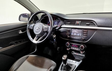 KIA Rio IV, 2018 год, 1 360 000 рублей, 6 фотография