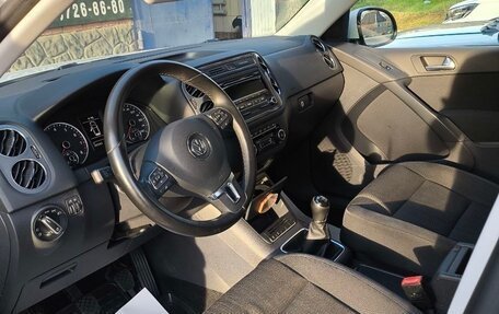 Volkswagen Tiguan I, 2011 год, 990 000 рублей, 5 фотография