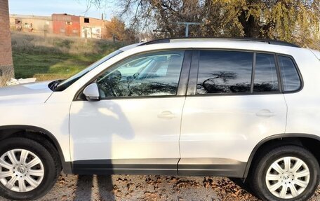 Volkswagen Tiguan I, 2011 год, 990 000 рублей, 3 фотография