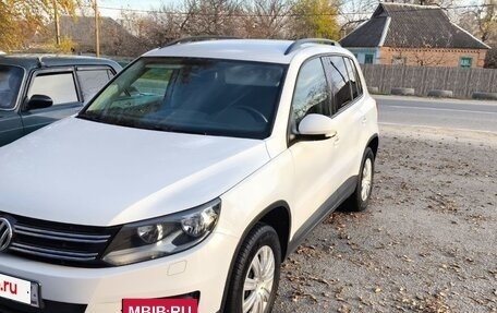 Volkswagen Tiguan I, 2011 год, 990 000 рублей, 2 фотография