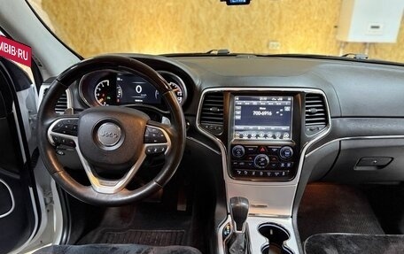 Jeep Grand Cherokee, 2018 год, 4 200 000 рублей, 15 фотография