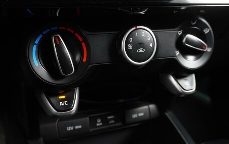 KIA Rio IV, 2019 год, 1 274 000 рублей, 17 фотография