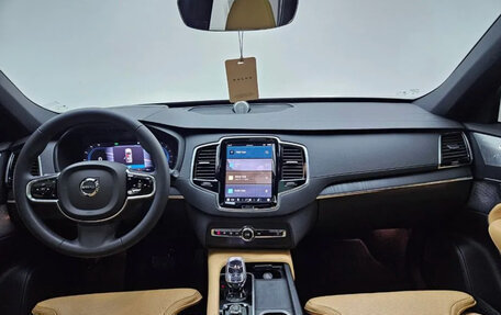 Volvo XC90 II рестайлинг, 2024 год, 8 051 000 рублей, 5 фотография