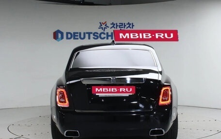 Rolls-Royce Phantom VIII, 2024 год, 70 000 000 рублей, 2 фотография