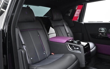 Rolls-Royce Phantom VIII, 2024 год, 70 000 000 рублей, 10 фотография