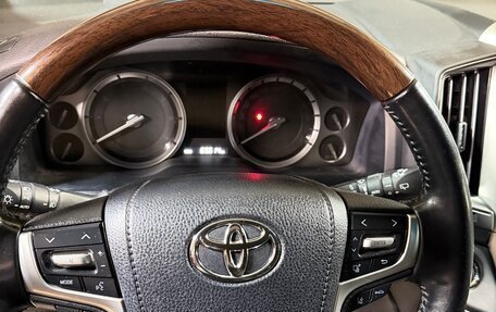 Toyota Land Cruiser 200, 2021 год, 9 000 000 рублей, 6 фотография