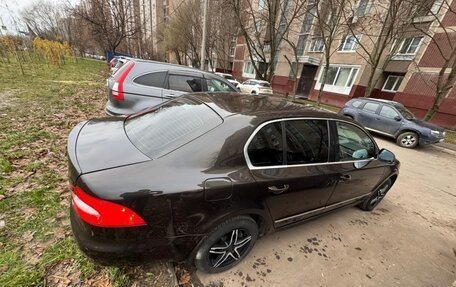 Skoda Superb III рестайлинг, 2012 год, 1 190 000 рублей, 13 фотография