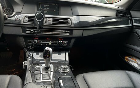 BMW 5 серия, 2012 год, 1 750 000 рублей, 3 фотография