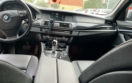 BMW 5 серия, 2012 год, 1 750 000 рублей, 7 фотография