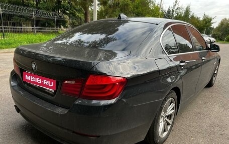 BMW 5 серия, 2012 год, 1 750 000 рублей, 2 фотография