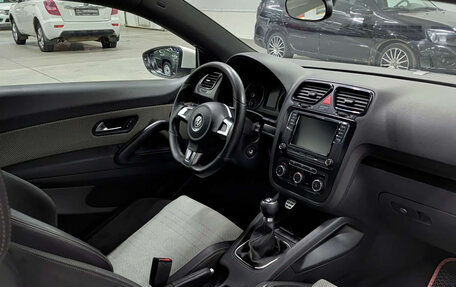 Volkswagen Scirocco III рестайлинг, 2011 год, 999 950 рублей, 15 фотография