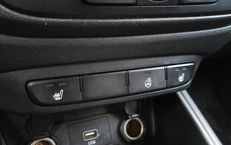 Hyundai Solaris II рестайлинг, 2019 год, 550 000 рублей, 11 фотография