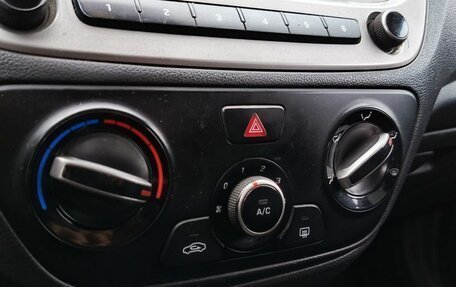 Hyundai Solaris II рестайлинг, 2019 год, 550 000 рублей, 10 фотография