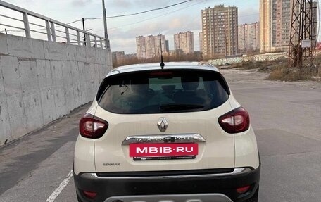 Renault Kaptur I рестайлинг, 2017 год, 1 685 000 рублей, 5 фотография