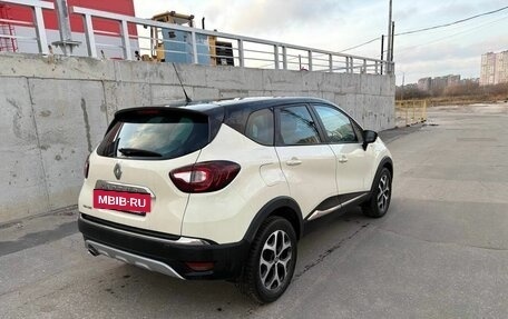 Renault Kaptur I рестайлинг, 2017 год, 1 685 000 рублей, 6 фотография