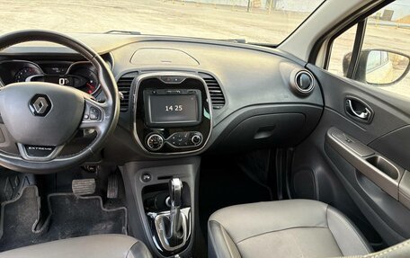 Renault Kaptur I рестайлинг, 2017 год, 1 685 000 рублей, 24 фотография