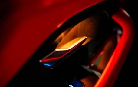 Jaguar E-Pace, 2017 год, 2 800 000 рублей, 15 фотография