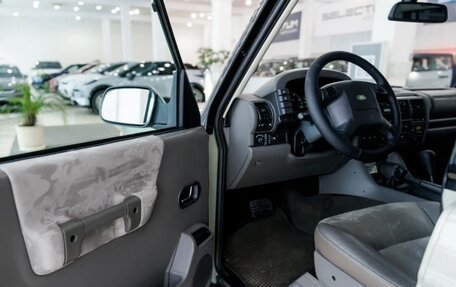 Land Rover Discovery III, 2001 год, 1 500 000 рублей, 14 фотография