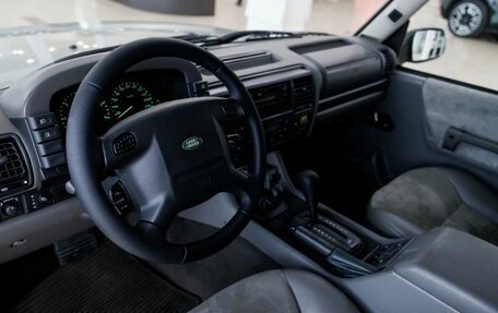 Land Rover Discovery III, 2001 год, 1 500 000 рублей, 17 фотография