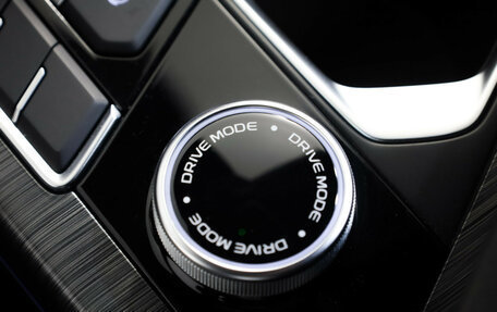 Geely Tugella FY11, 2023 год, 3 199 000 рублей, 24 фотография