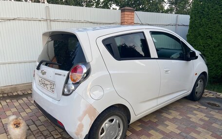 Chevrolet Spark III, 2011 год, 690 000 рублей, 3 фотография
