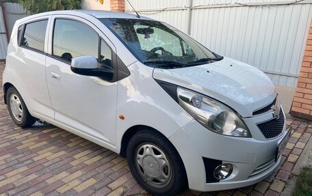 Chevrolet Spark III, 2011 год, 690 000 рублей, 4 фотография