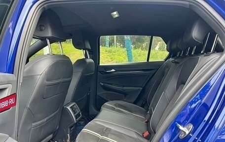 Volkswagen Golf VIII, 2021 год, 1 800 000 рублей, 13 фотография