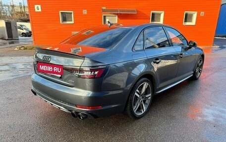 Audi A4, 2019 год, 2 600 000 рублей, 6 фотография