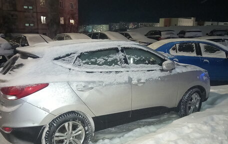 Hyundai ix35 I рестайлинг, 2011 год, 1 050 000 рублей, 2 фотография