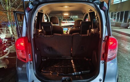 Toyota Ractis I, 2010 год, 575 000 рублей, 9 фотография