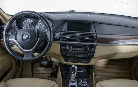BMW X5, 2010 год, 1 527 000 рублей, 13 фотография